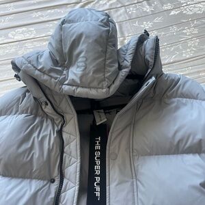 Super Puff Shortie ☕️❄️pretty grey Color - mid condition